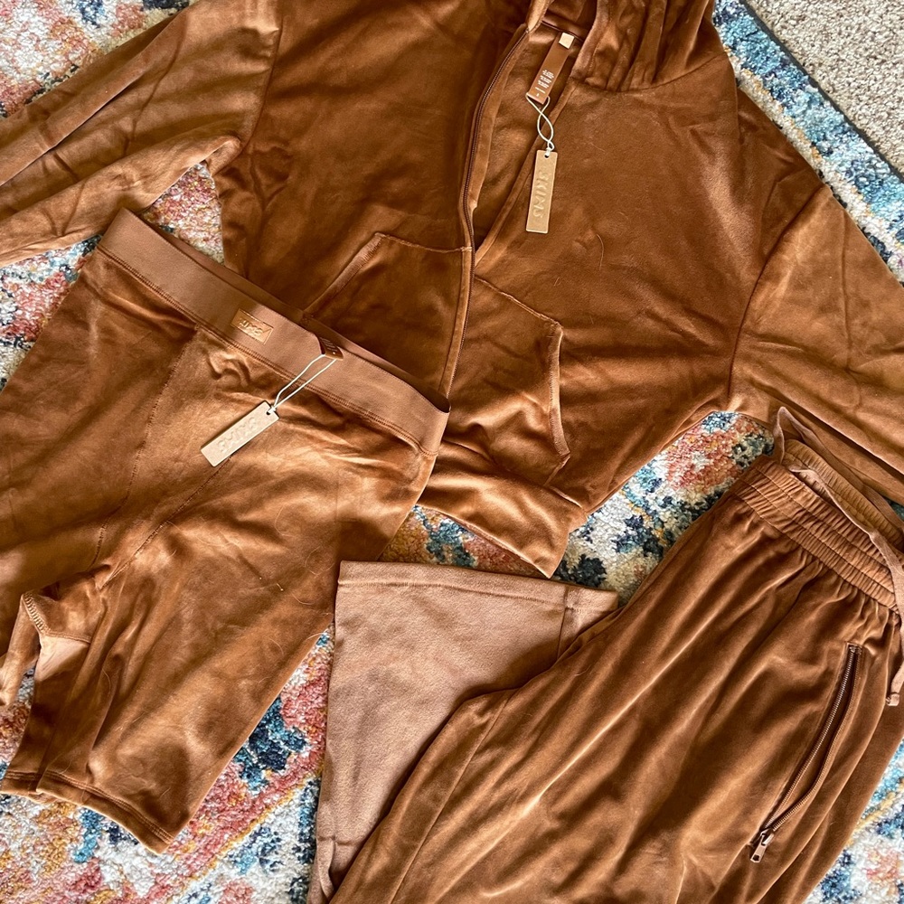 SKIMS velour tracksuit set NWT.